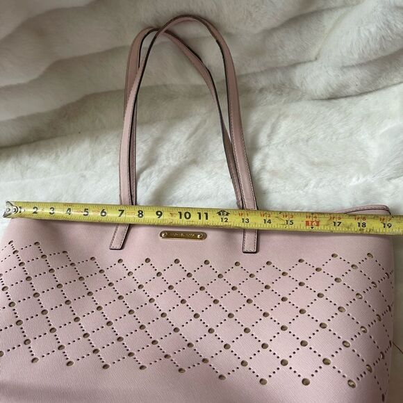 Michael Kors  Carry all tote leather Blossom Pink perforated gold tone laid over - Picture 9 of 16